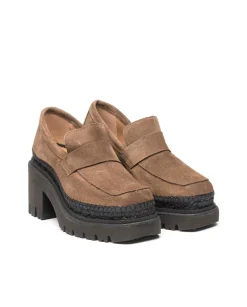Vidorreta Outlet|Mocasín de tacón en serraje taupe Panteta