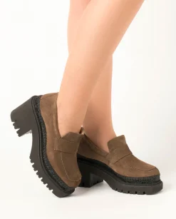 Vidorreta Outlet|Mocasín de tacón en serraje taupe Panteta